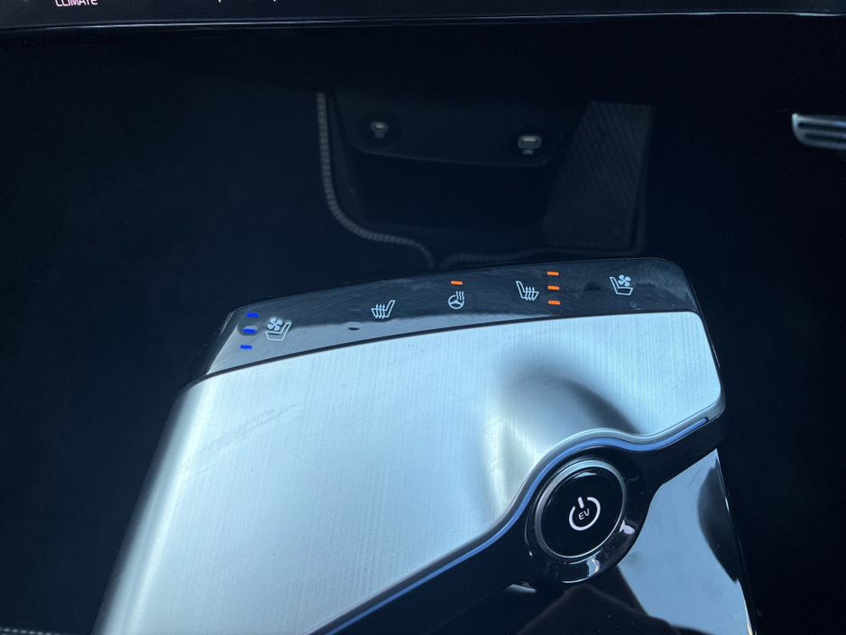 2022 Kia EV6 - image 22