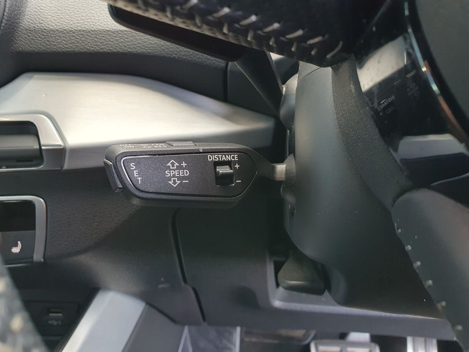 2018 Audi Q2 S-LINE * HALF LEATHER * 1.0 TFSI AUTOMATIC €21,950