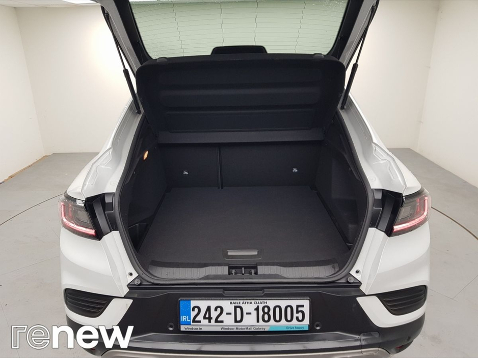 2024 Renault Arkana - image 12