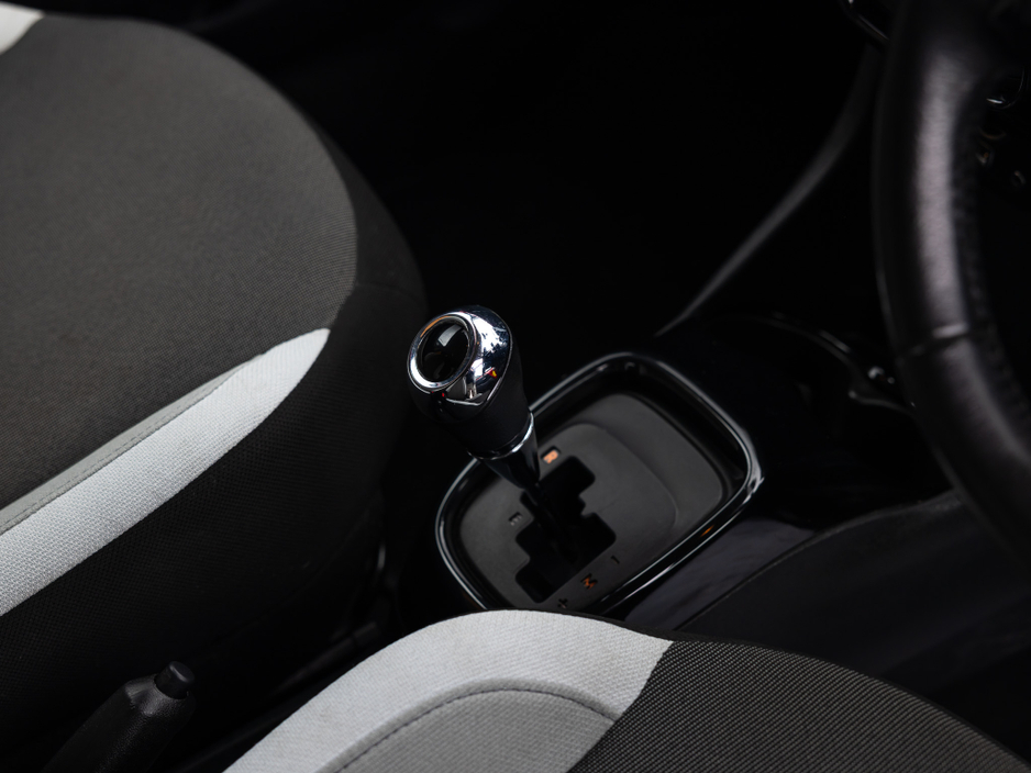 2017 Toyota Aygo - image 17