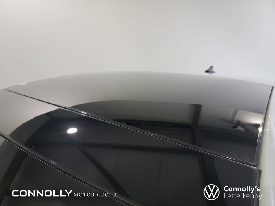 2026 Volkswagen Golf - image 15