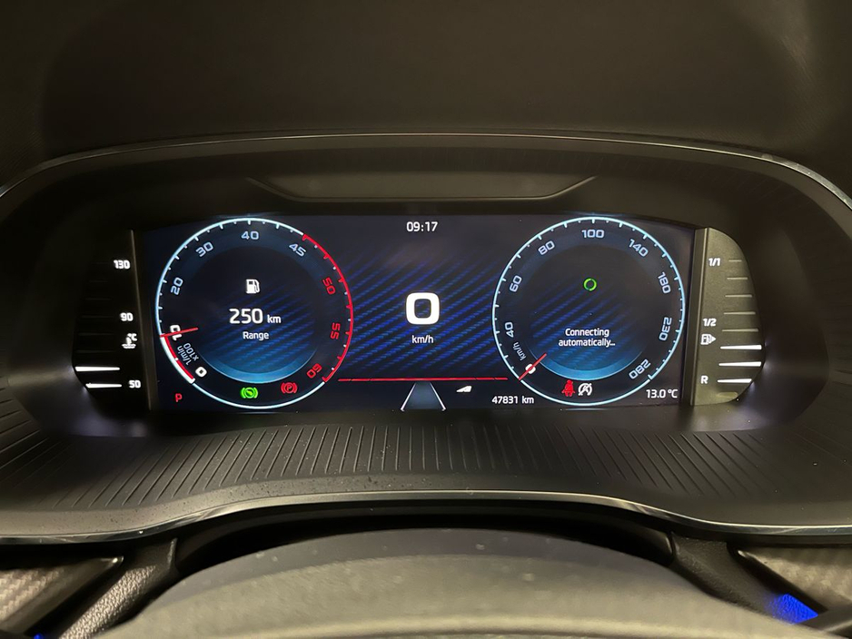 2023 Skoda Octavia - image 17