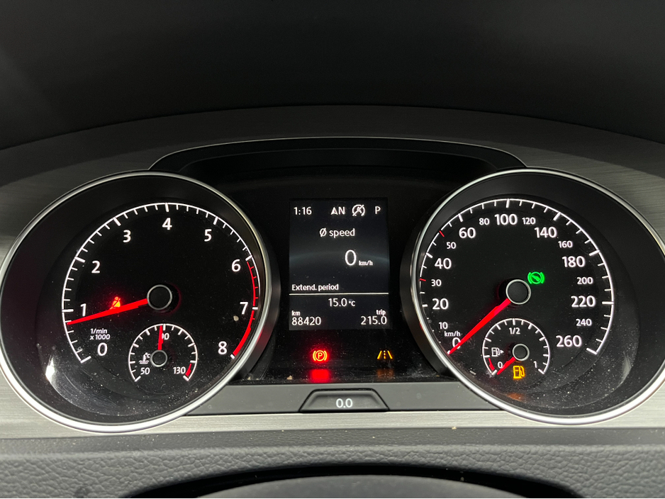 2017 Volkswagen Golf - image 20