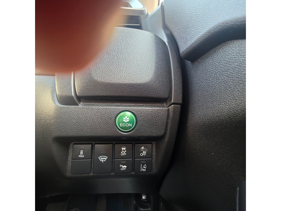 2017 Honda Fit - image 24