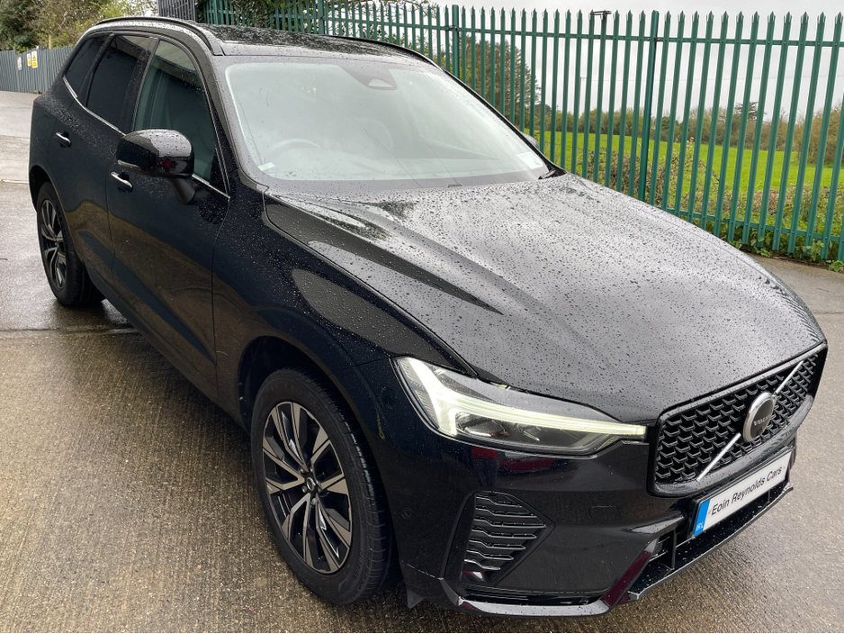 2023 Volvo XC60 - image 2
