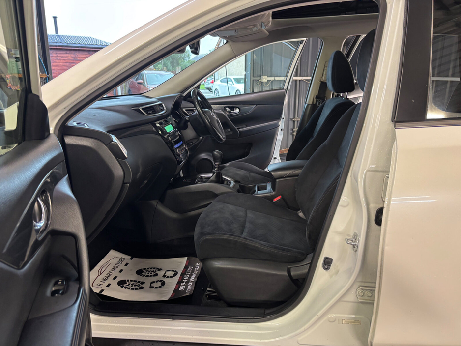 2016 Nissan X-Trail - image 18