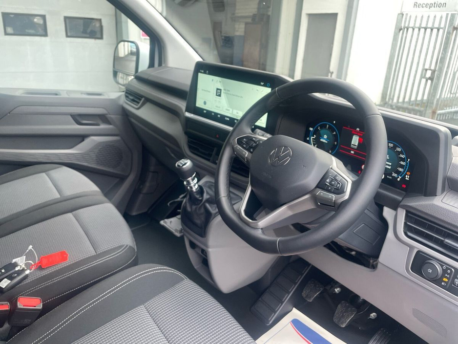 2025 Volkswagen Transporter  €36,475