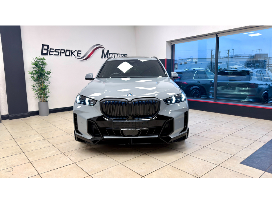 2023 BMW X5 50E MSPORT PRO €80,995