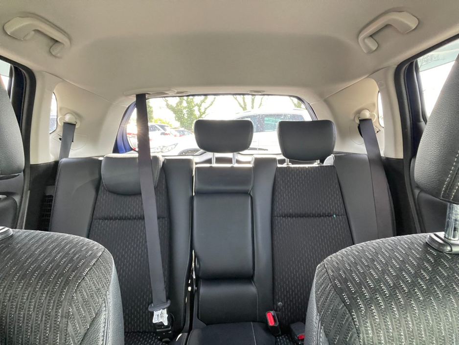 2015 Honda Fit - image 9