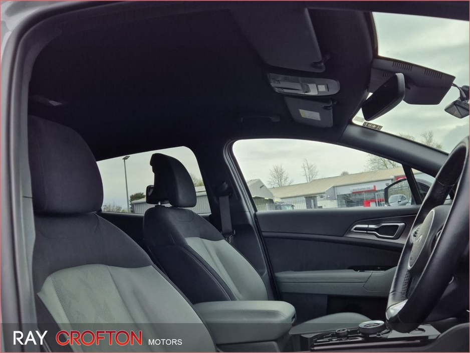 2024 Kia Sportage - image 25