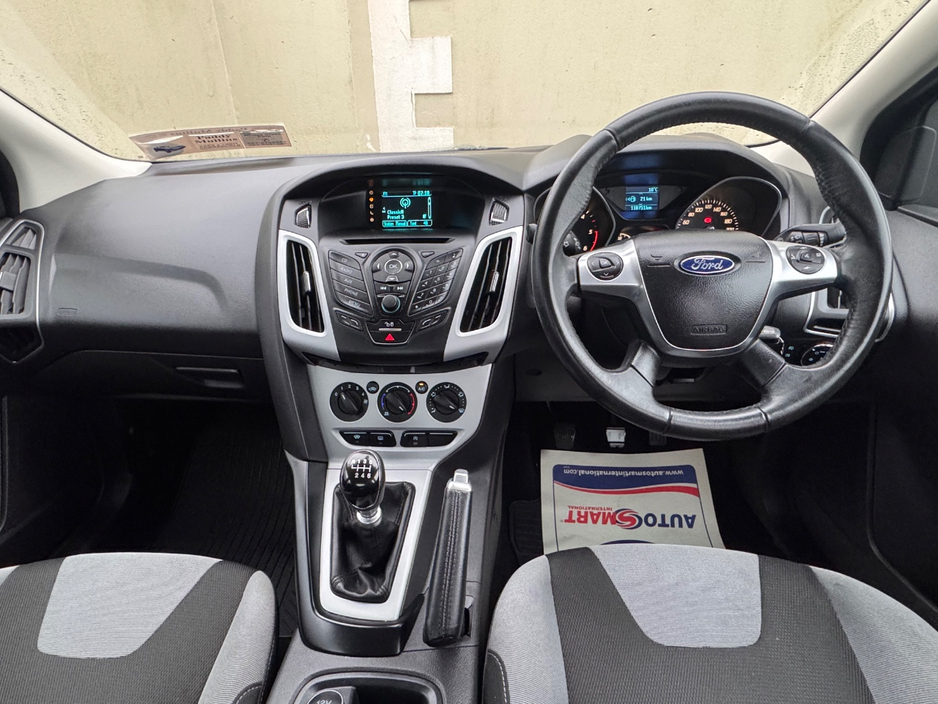 2014 Ford Focus - image 6