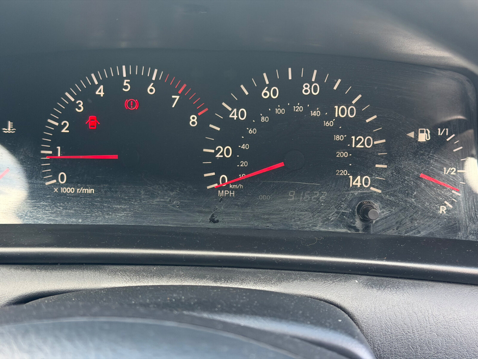 2004 Toyota Corolla - image 12