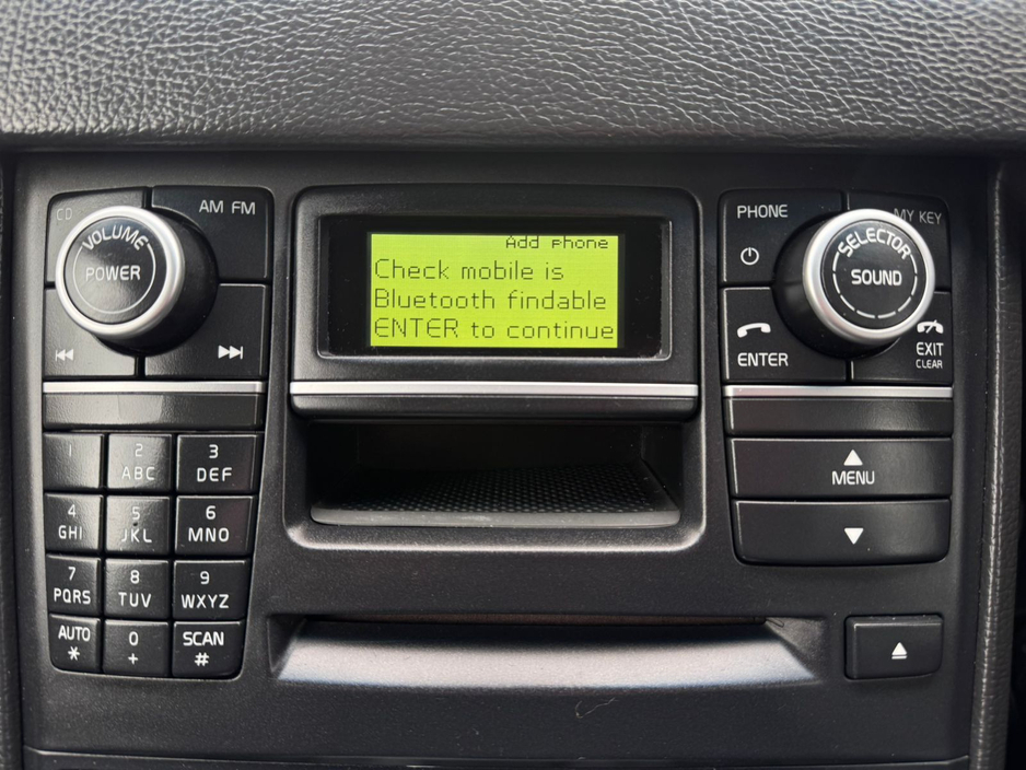 2011 Volvo XC90 - image 17