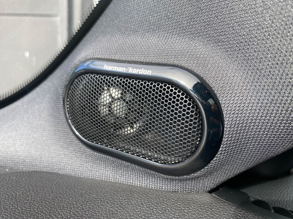 2023 MINI Cooper - image 19