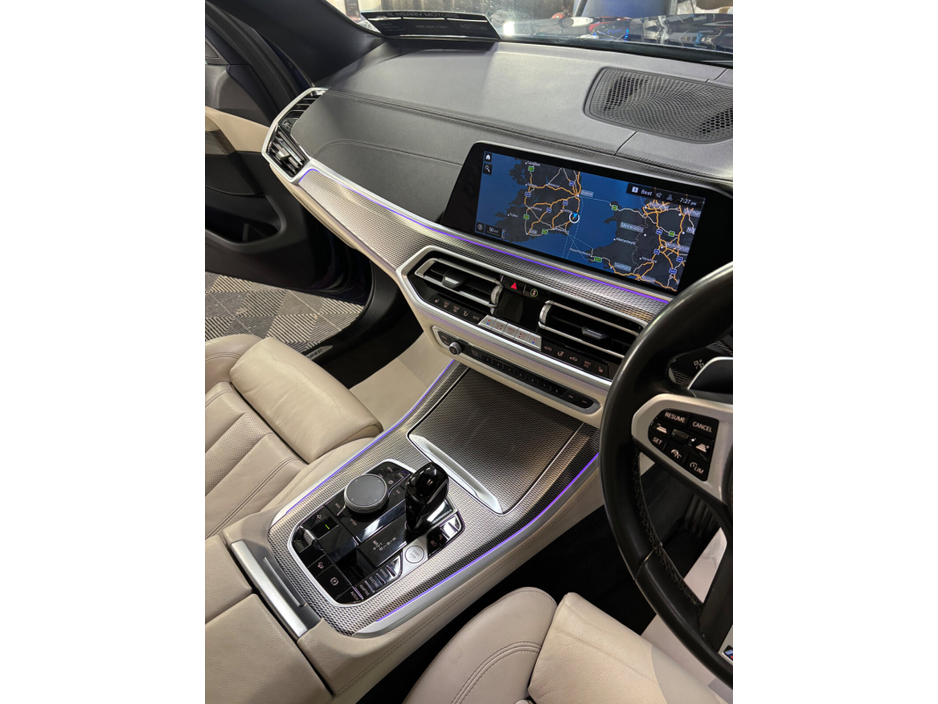 2022 BMW X5 xDrive45e xLine €57,950