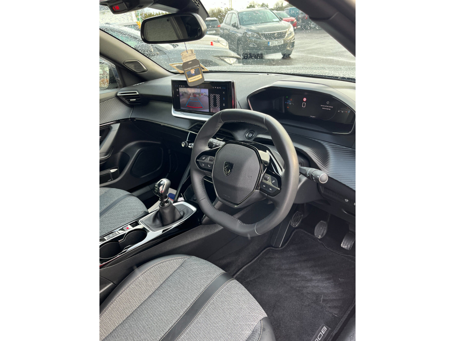 2024 Peugeot 2008 1.2 Puretech 100bhp Allure €28,950