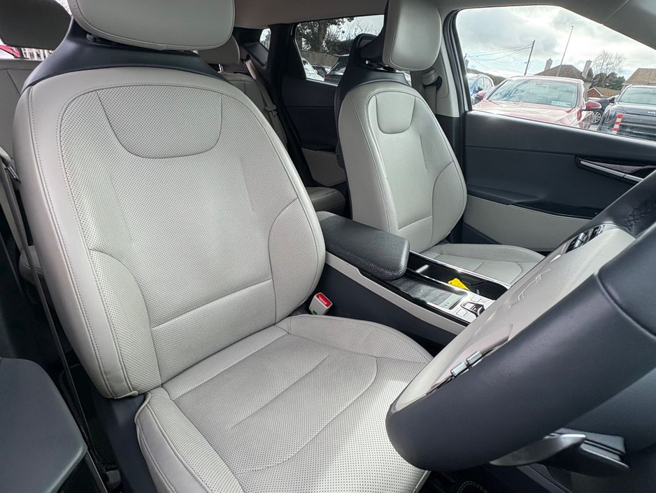 2023 Kia EV6 - image 11