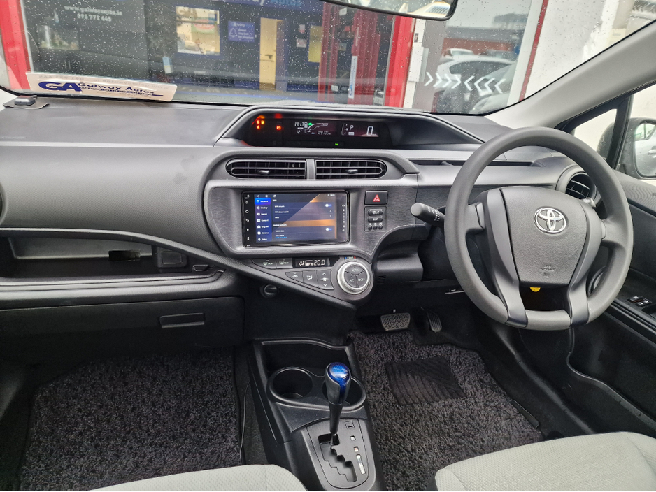 2016 Toyota Aqua - image 26