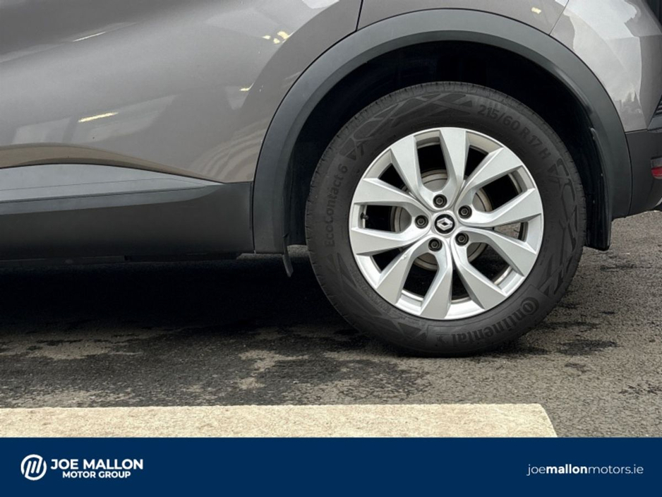 2022 Renault Captur - image 16