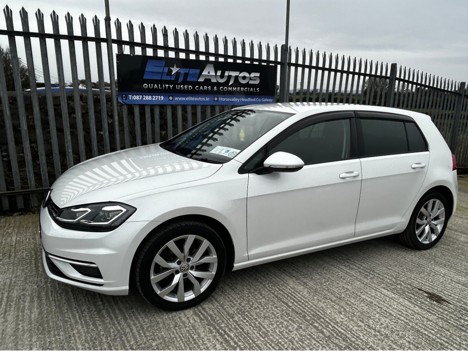 2017 Volkswagen Golf - image 8