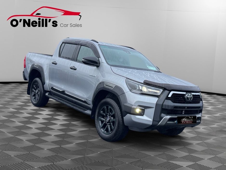 2024 Toyota Hilux *NO VAT* 2.8 INVINCIBLE AUTO #319 €51,999