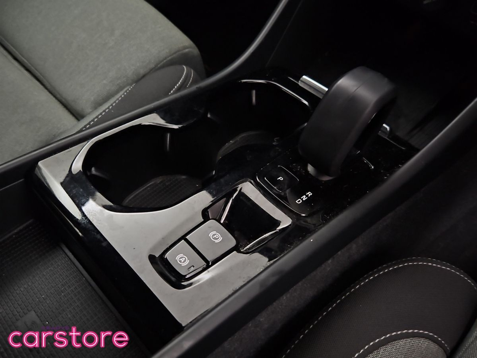 2022 Volvo XC40 Xc40 + T4 Recharge Auto Plus Recharge T4 211 Twin Engine 10.7kWh PHEV Auto Start/Stop