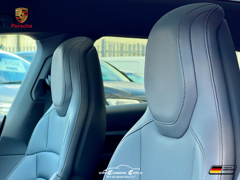 2022 Porsche Taycan - image 30