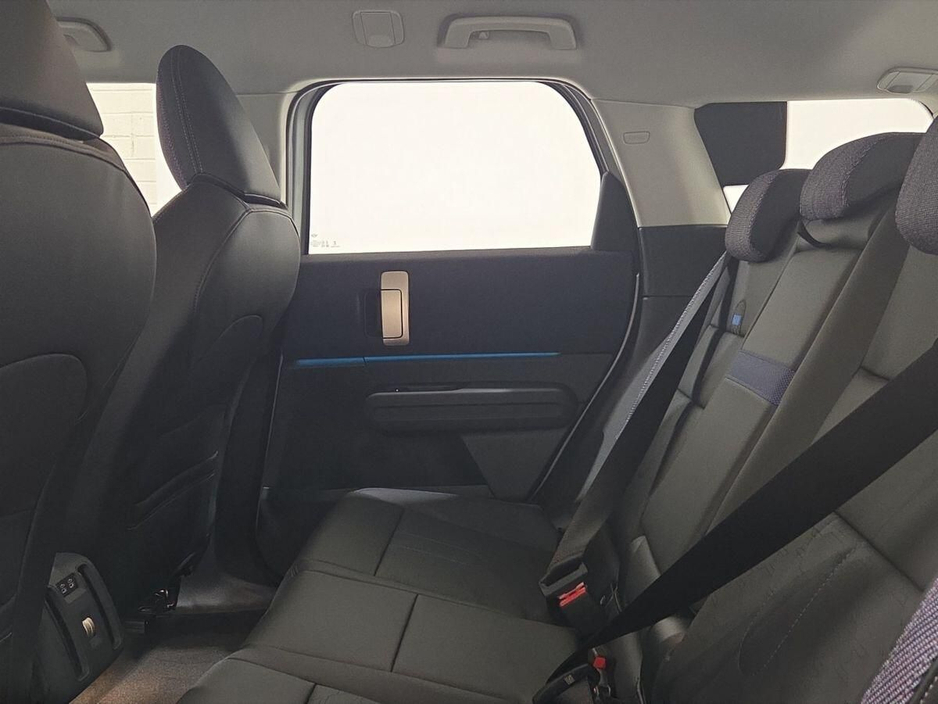 2026 MINI Countryman - image 18