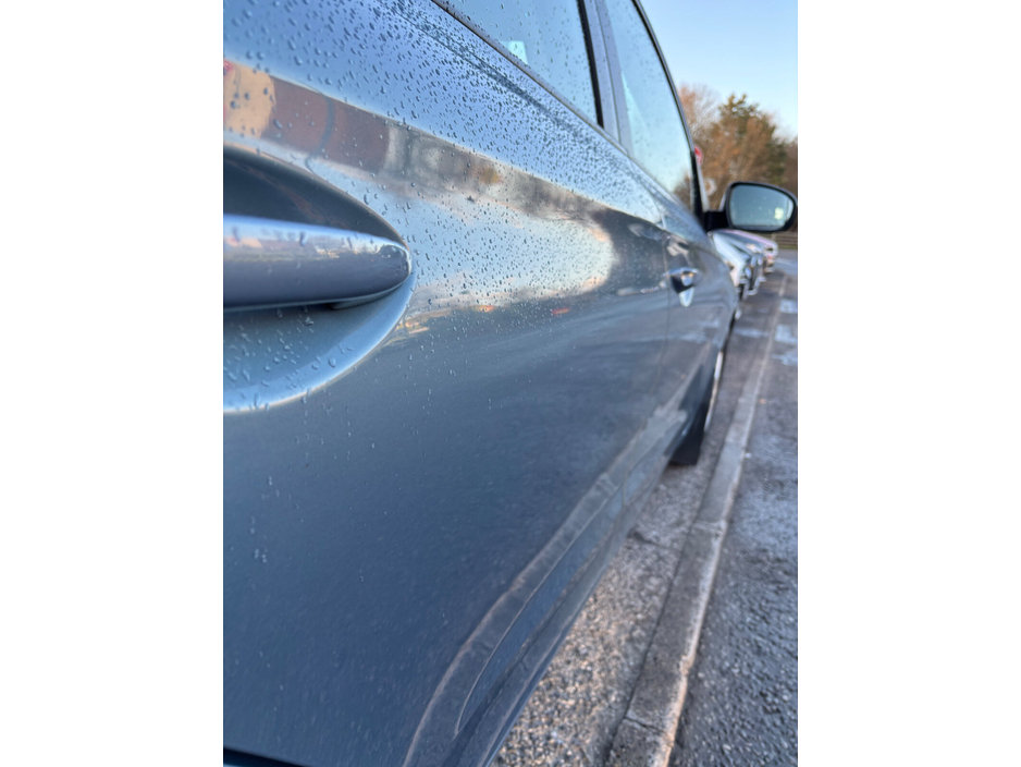 2016 Hyundai i20 - image 7