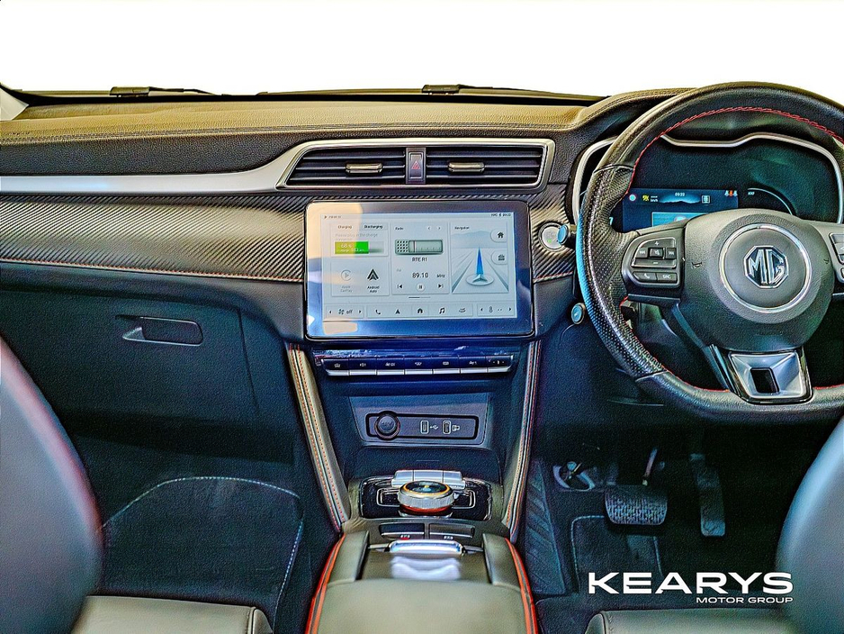 2022 MG ZS - image 13