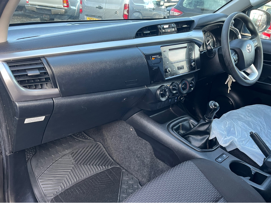 2021 Toyota Hilux D-4D 4WD DCB MAUAL €29,212