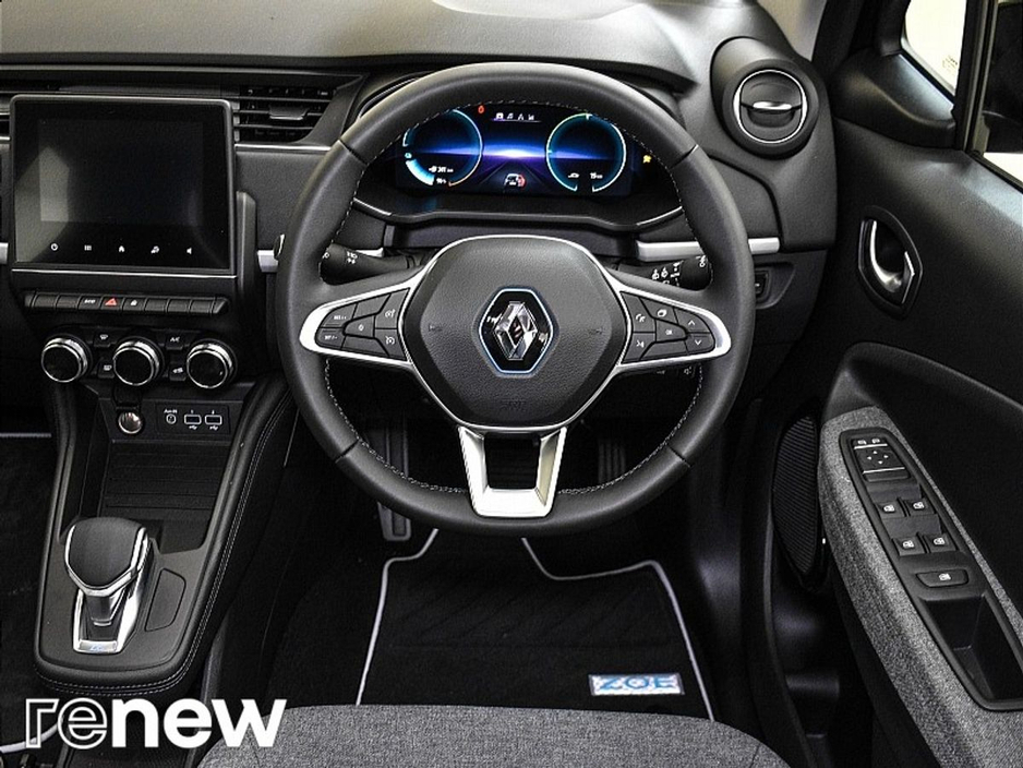2021 Renault Zoe - image 20