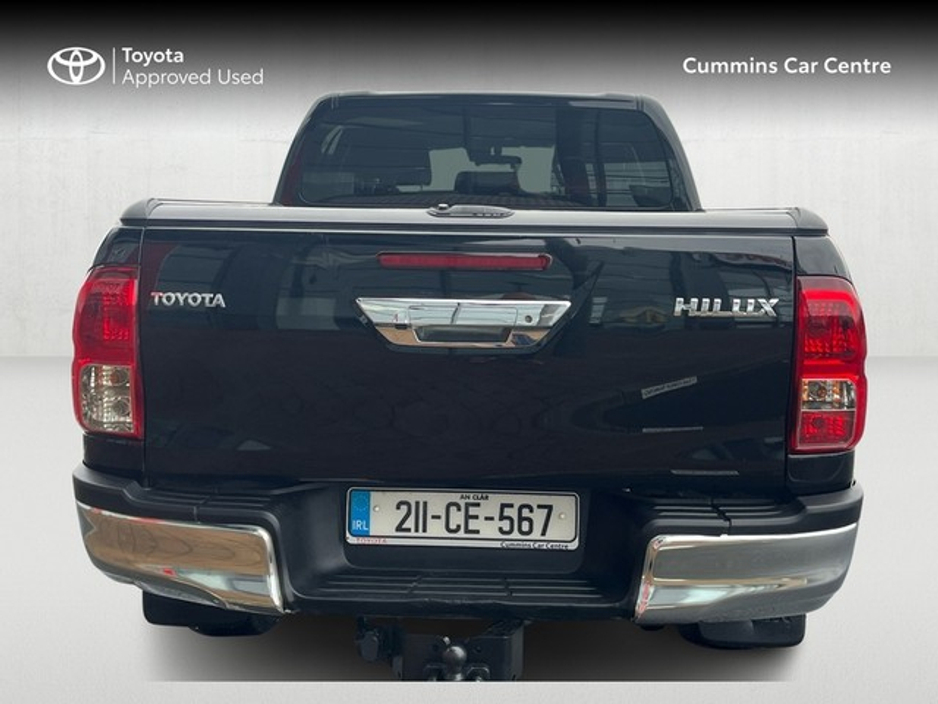 2021 Toyota Hilux - image 4