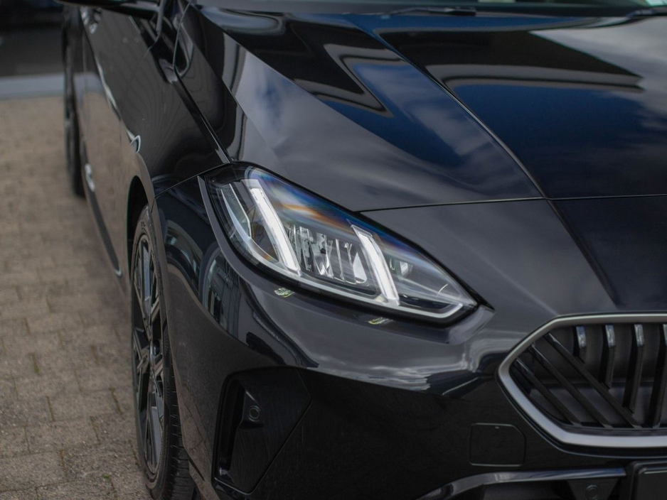 2026 BMW 1 Series - image 4