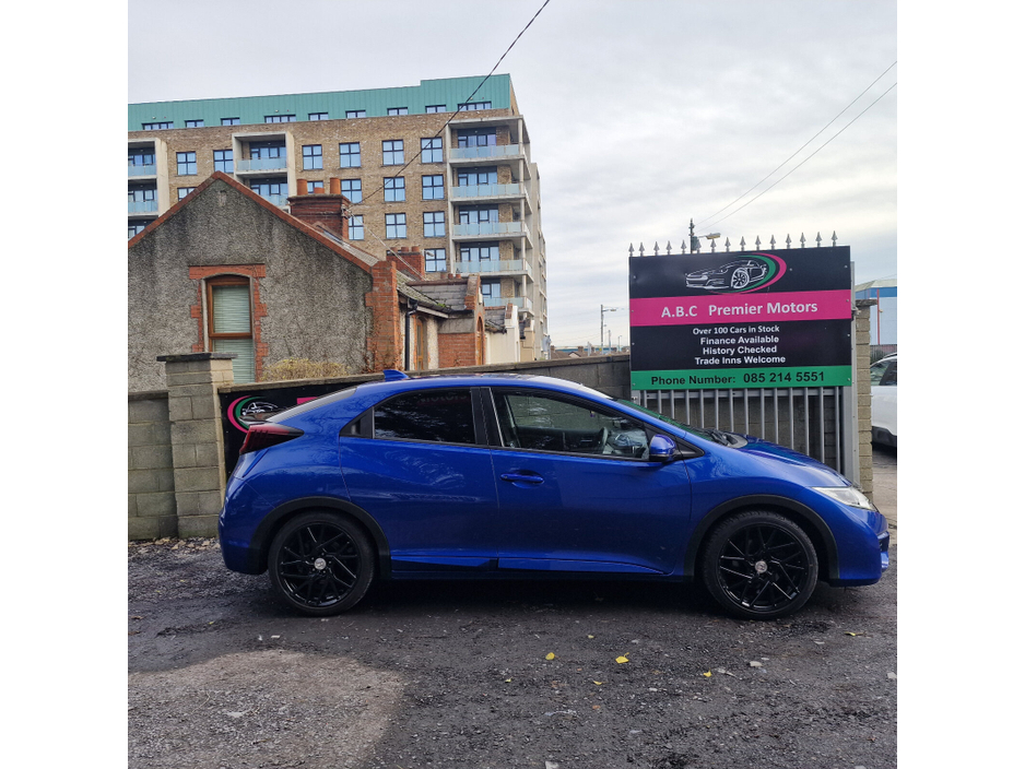 2015 Honda Civic - image 3