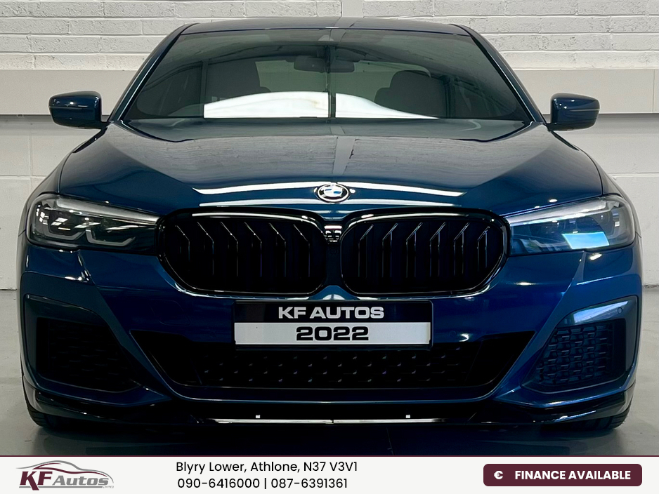 2022 BMW 5 Series - image 2