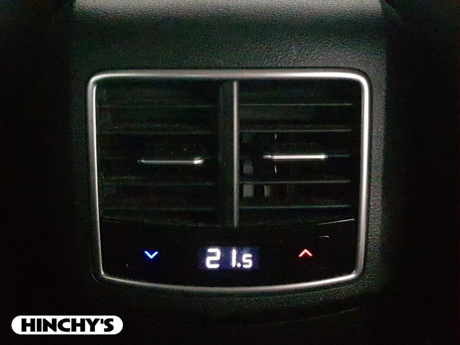 2022 Kia Sportage - image 28