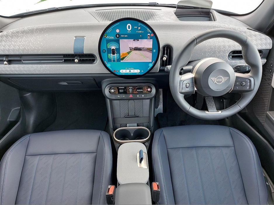 2025 MINI Hatch COOPER Cooper C 5DR €39,995