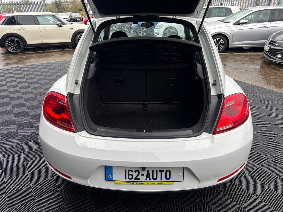 2016 Volkswagen Beetle - image 7