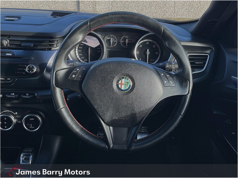 2012 Alfa Romeo Giulietta 2.0 JTDM-2 170 Lusso
