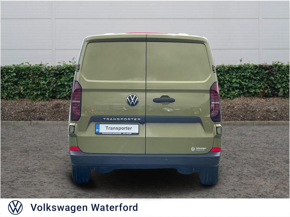 2026 Volkswagen Transporter - image 13