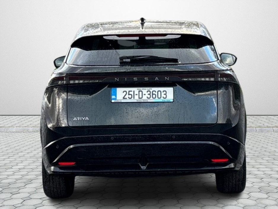 2025 Nissan Ariya - image 10