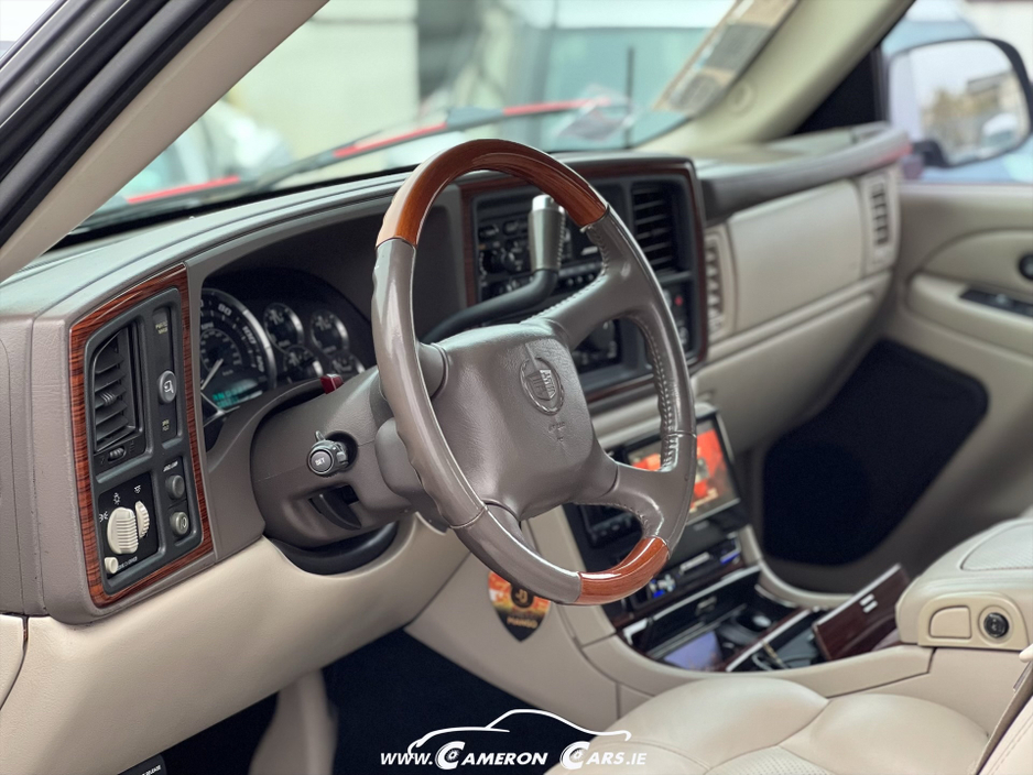 2002 Cadillac Escalade V8 SPORT TRUCK €14,950