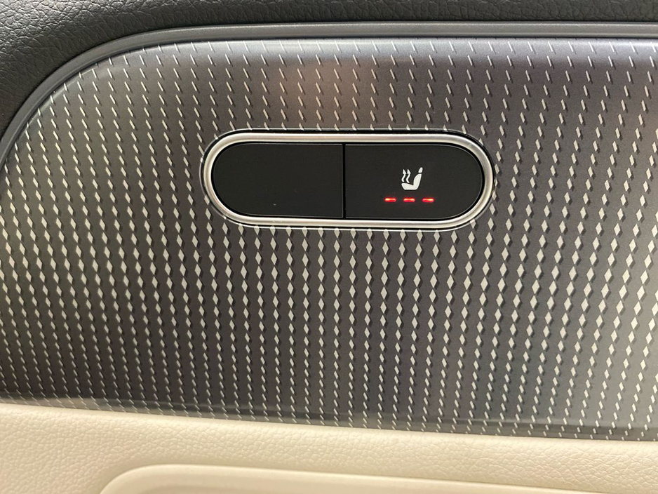 2023 Mercedes-Benz GLA Class - image 18