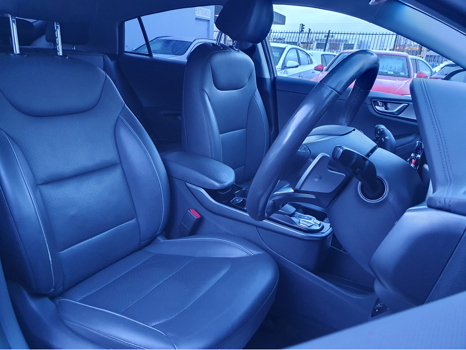 2021 Hyundai Ioniq PREMIUM AUTOMATIC FULLY ELECTRIC NCT 02/28 FINANCE AVAILABLE @ €58 PER WEEK FULL LEATHER/ HEATED SEATS/ SAT NAV/ TOUCH SCREEN MEDIA/ BLUETOOTH/ USB/ REVERSE CAMERA/ HISTORY CHECKED €12,950