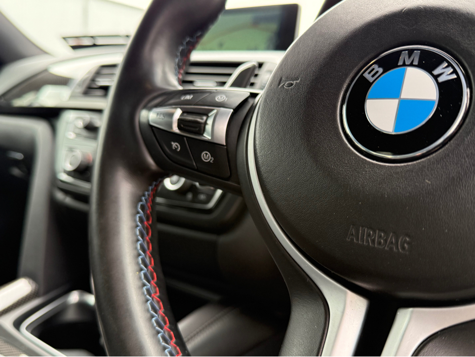 2015 BMW M4 - image 17