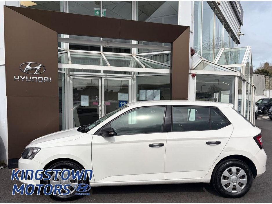 2016 Skoda Fabia - image 3