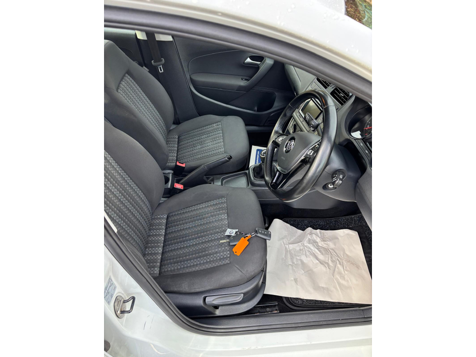 2016 Volkswagen Polo TRENDLINE 1.0 60HP MANUAL 5SPEED 5DR €9,950
