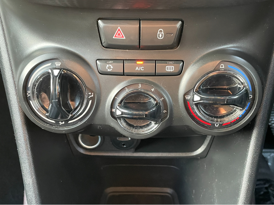 2014 Peugeot 2008 ACTIVE 1.6 HDI 92 4DR €5,950