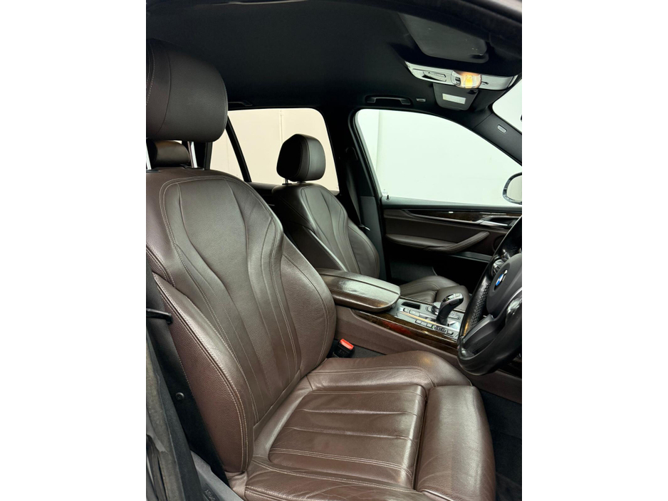2017 BMW X5 - image 7